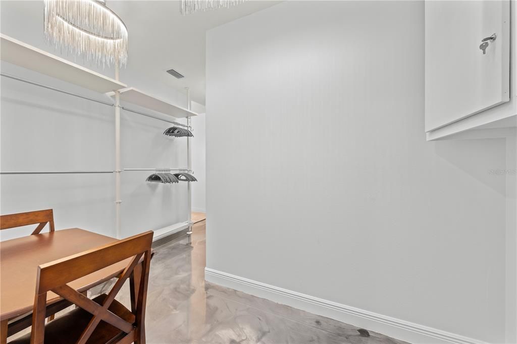 For Sale: $797,500 (4 beds, 3 baths, 3577 Square Feet)