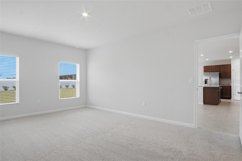 For Rent: $2,200 (4 beds, 2 baths, 1722 Square Feet)