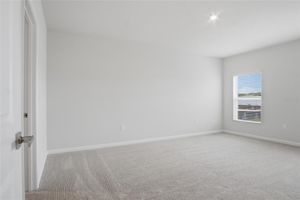 For Rent: $2,200 (4 beds, 2 baths, 1722 Square Feet)