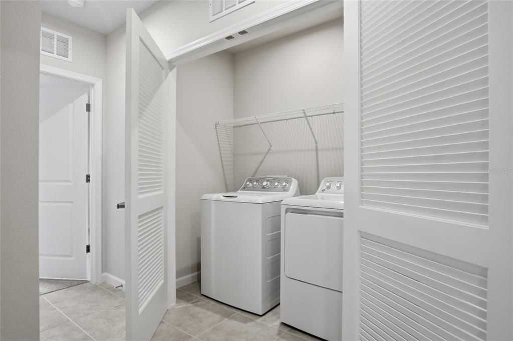For Rent: $2,200 (4 beds, 2 baths, 1722 Square Feet)