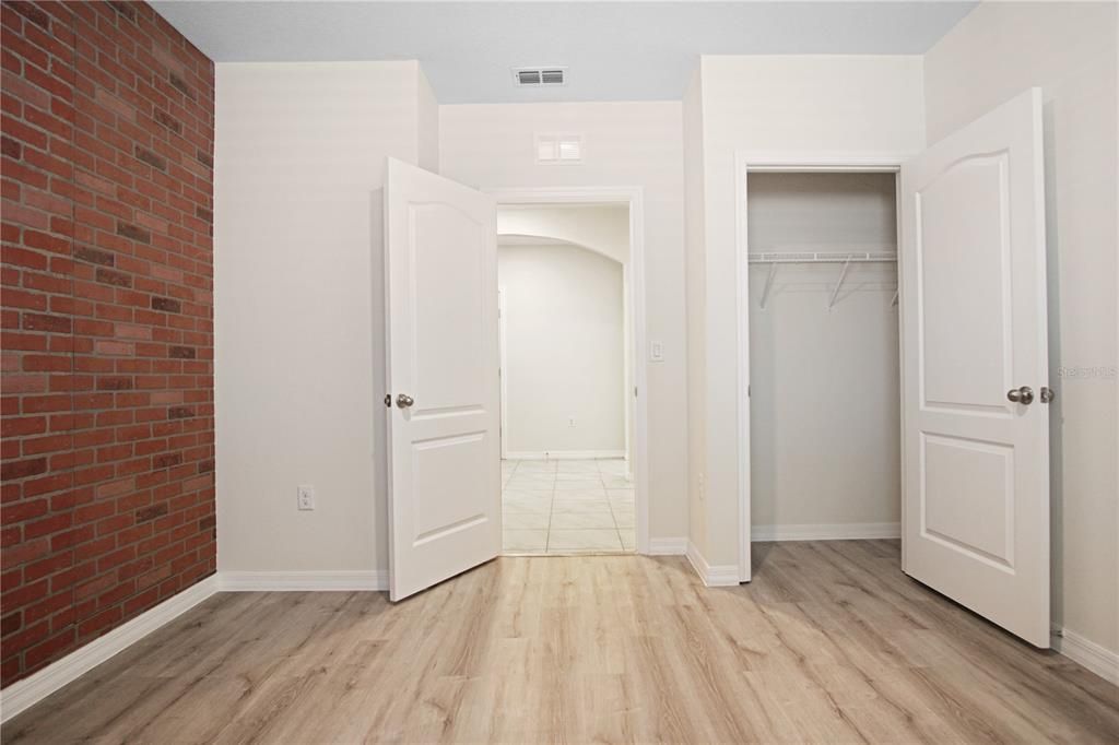 For Rent: $2,175 (4 beds, 2 baths, 1851 Square Feet)