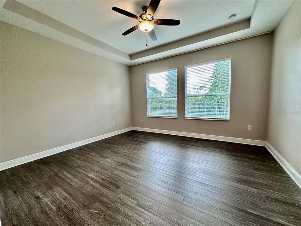 For Sale: $469,000 (3 beds, 2 baths, 1937 Square Feet)