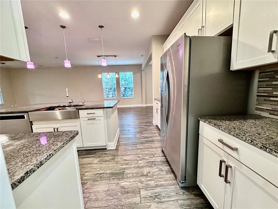 For Sale: $469,000 (3 beds, 2 baths, 1937 Square Feet)