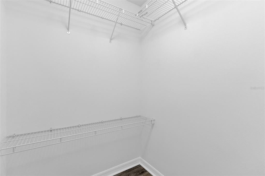 For Sale: $469,900 (3 beds, 2 baths, 1884 Square Feet)