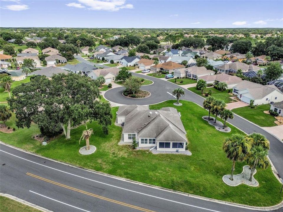 For Sale: $469,900 (3 beds, 2 baths, 1884 Square Feet)
