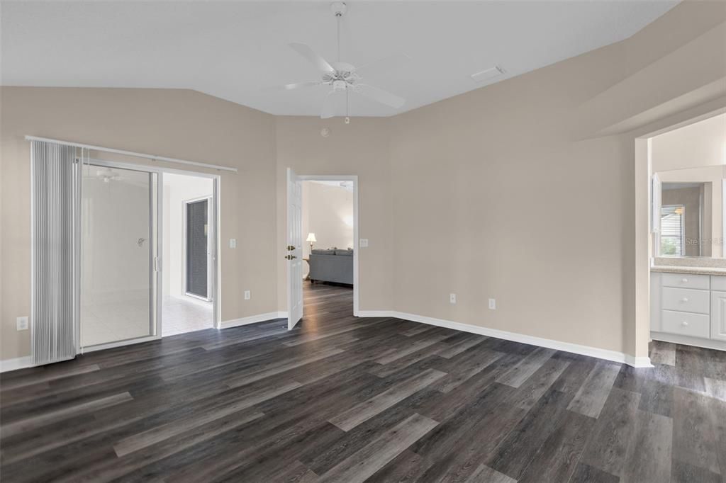 For Sale: $469,900 (3 beds, 2 baths, 1884 Square Feet)