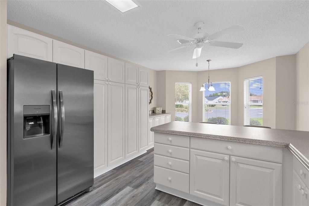 For Sale: $469,900 (3 beds, 2 baths, 1884 Square Feet)