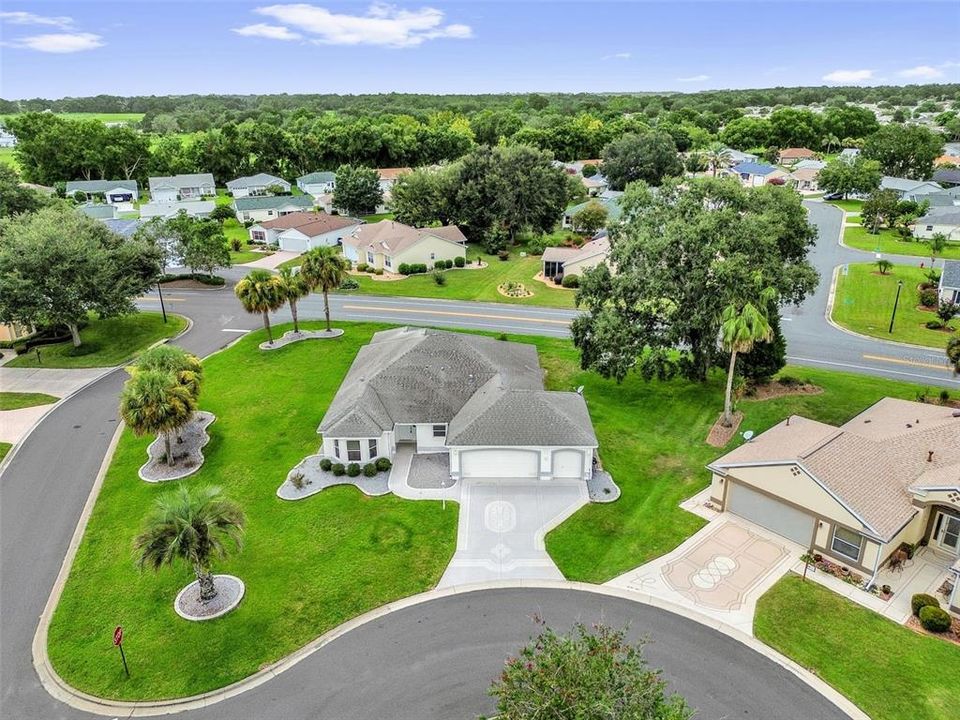 For Sale: $469,900 (3 beds, 2 baths, 1884 Square Feet)