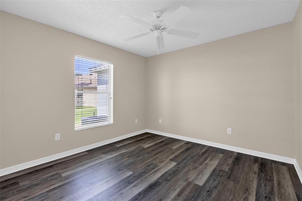 For Sale: $469,900 (3 beds, 2 baths, 1884 Square Feet)
