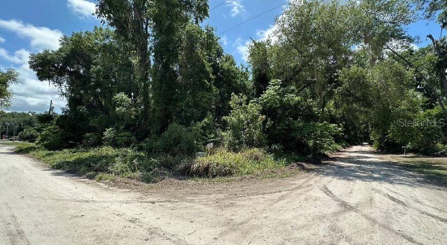 На продажу: $24,500 (0.53 acres)