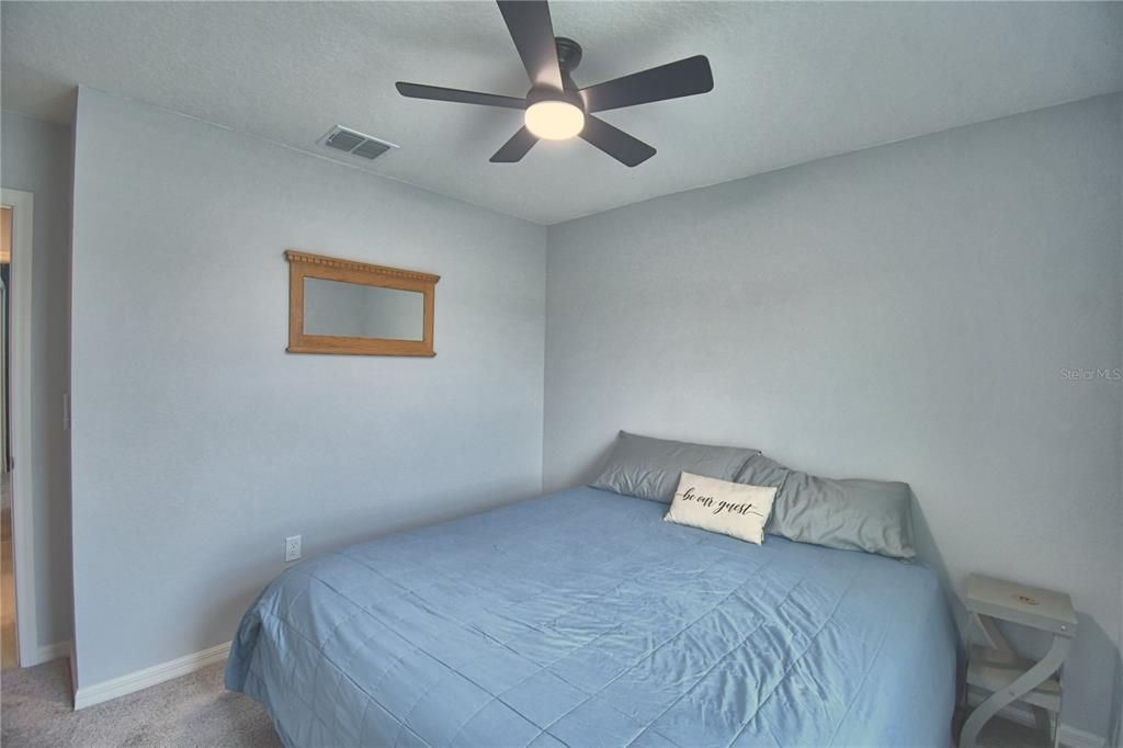 For Sale: $327,000 (4 beds, 2 baths, 1989 Square Feet)