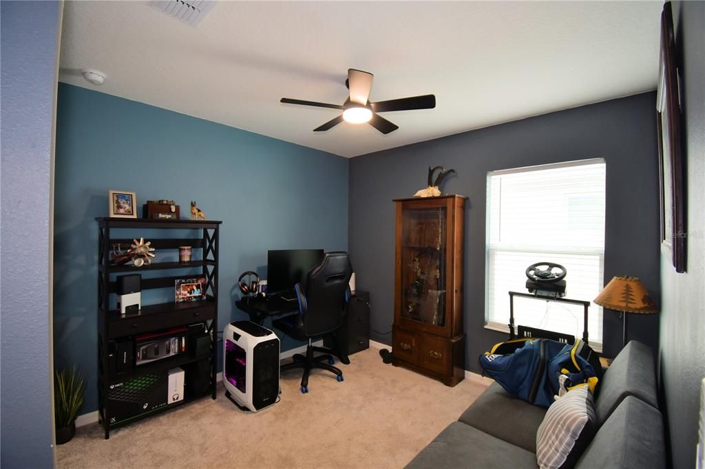 For Sale: $327,000 (4 beds, 2 baths, 1989 Square Feet)