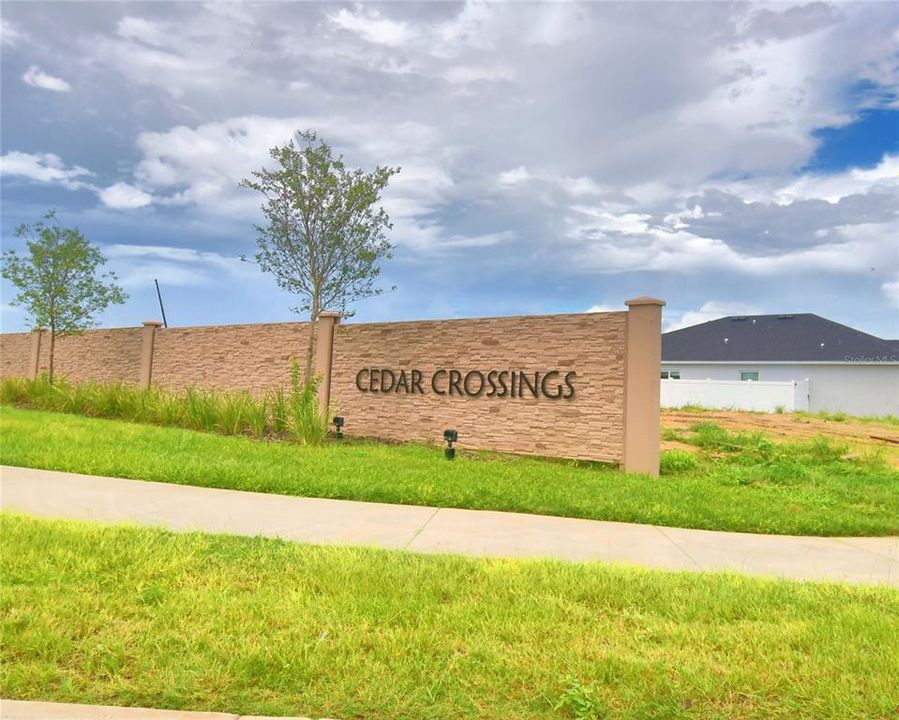 For Sale: $327,000 (4 beds, 2 baths, 1989 Square Feet)