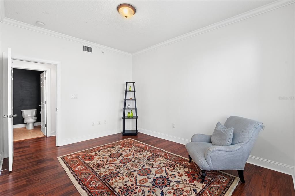 For Sale: $1,650,000 (4 beds, 3 baths, 2500 Square Feet)