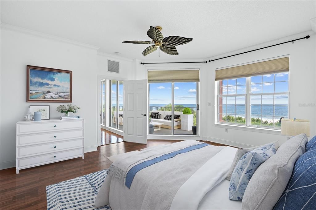 For Sale: $1,650,000 (4 beds, 3 baths, 2500 Square Feet)