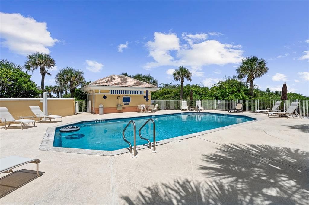 For Sale: $1,650,000 (4 beds, 3 baths, 2500 Square Feet)