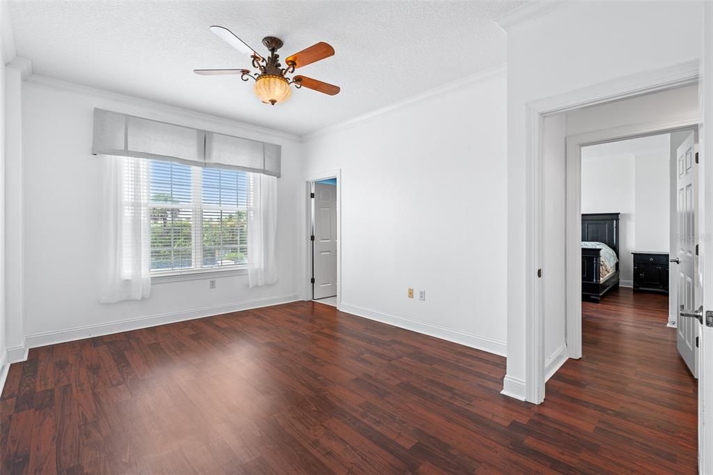 For Sale: $1,650,000 (4 beds, 3 baths, 2500 Square Feet)
