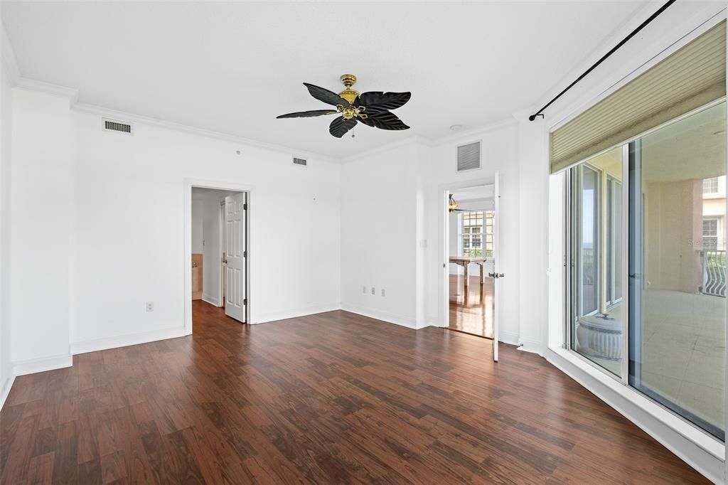 For Sale: $1,650,000 (4 beds, 3 baths, 2500 Square Feet)