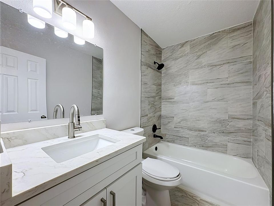 En Venta: $624,999 (4 camas, 2 baños, 1978 Pies cuadrados)