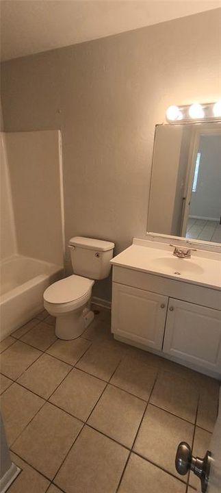 En Venta: $117,500 (2 camas, 2 baños, 874 Pies cuadrados)