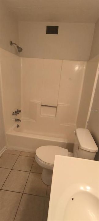 En Venta: $117,500 (2 camas, 2 baños, 874 Pies cuadrados)