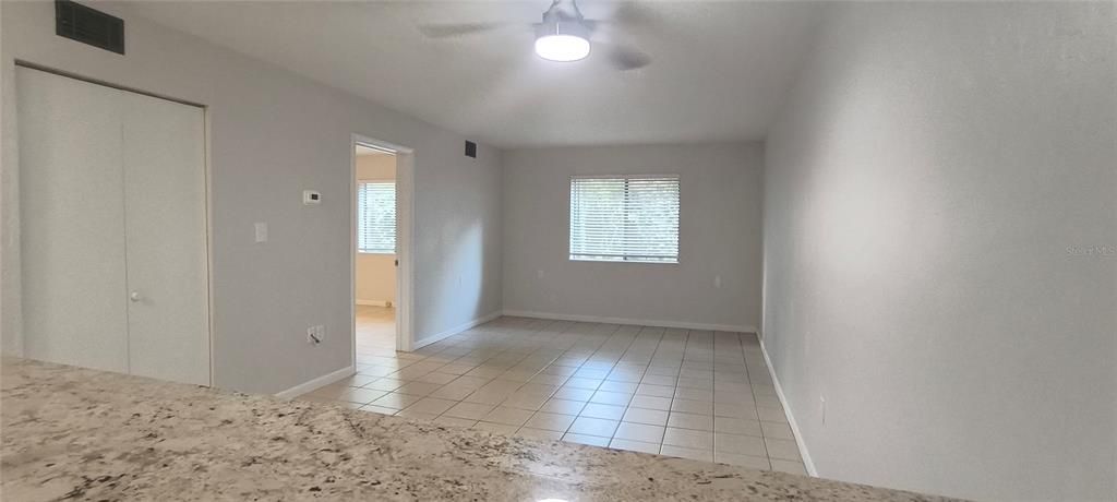 En Venta: $117,500 (2 camas, 2 baños, 874 Pies cuadrados)