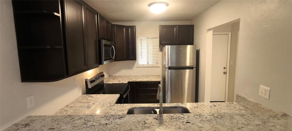 En Venta: $117,500 (2 camas, 2 baños, 874 Pies cuadrados)
