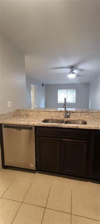 En Venta: $117,500 (2 camas, 2 baños, 874 Pies cuadrados)
