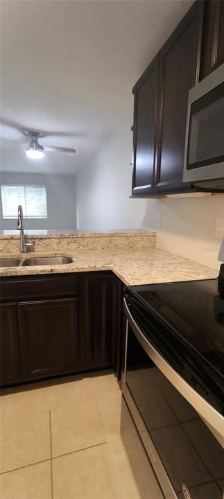 En Venta: $117,500 (2 camas, 2 baños, 874 Pies cuadrados)
