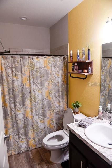 For Sale: $350,000 (4 beds, 2 baths, 1563 Square Feet)