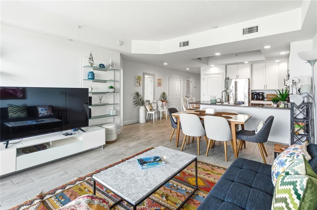 En Venta: $1,220,000 (3 camas, 2 baños, 1560 Pies cuadrados)