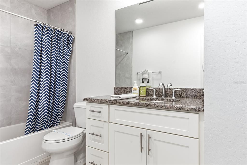 En Venta: $1,220,000 (3 camas, 2 baños, 1560 Pies cuadrados)