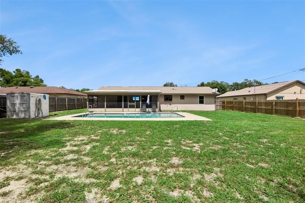 Activo con contrato: $299,900 (3 camas, 2 baños, 1449 Pies cuadrados)