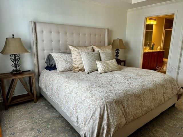 For Rent: $3,800 (2 beds, 2 baths, 1059 Square Feet)