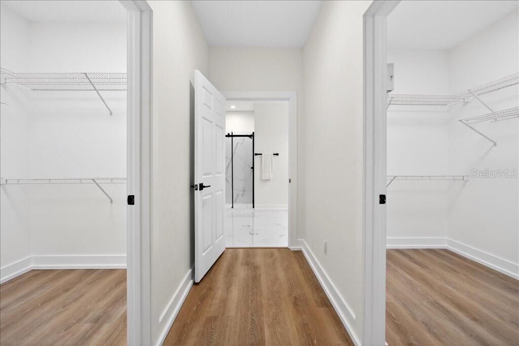 En Venta: $479,900 (3 camas, 2 baños, 2368 Pies cuadrados)