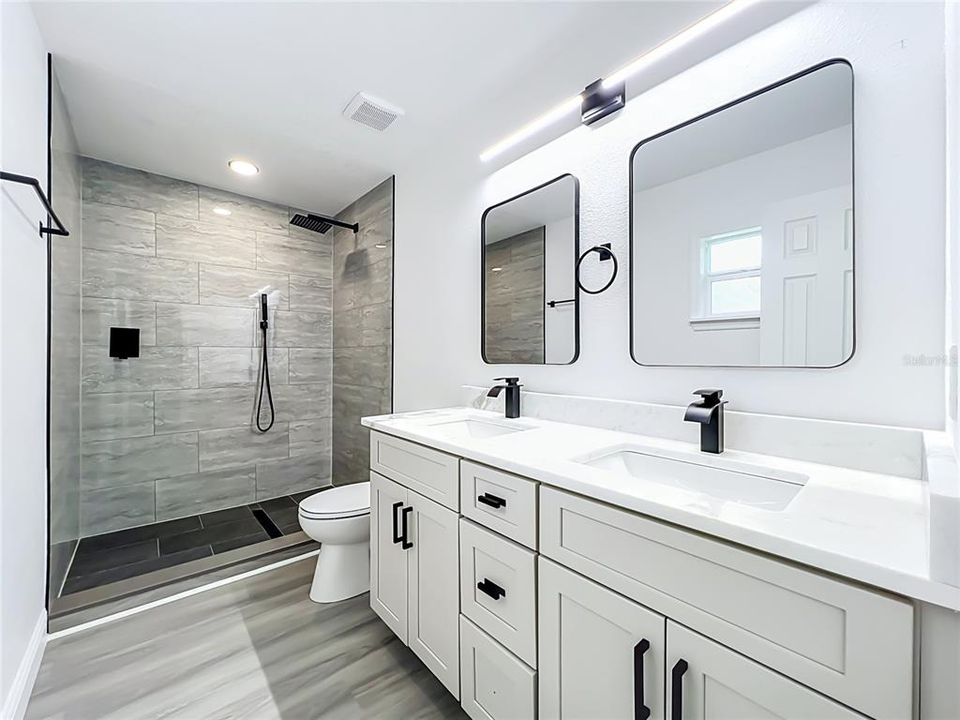 En Venta: $399,900 (4 camas, 2 baños, 1727 Pies cuadrados)