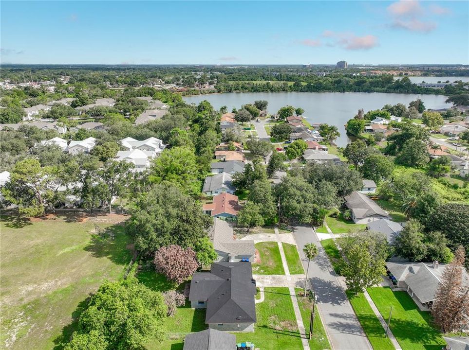 En Venta: $399,900 (4 camas, 2 baños, 1727 Pies cuadrados)