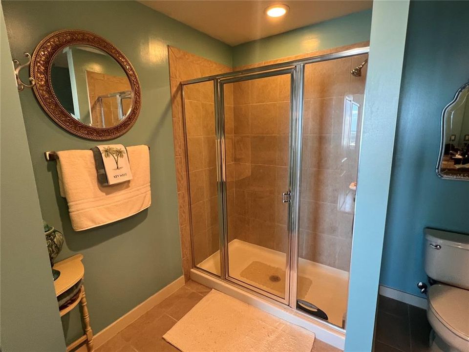 For Sale: $349,995 (2 beds, 2 baths, 1263 Square Feet)