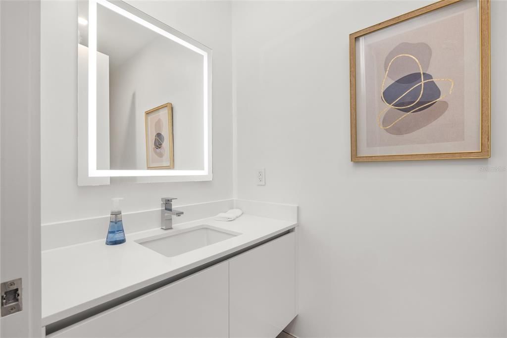 En Renta: $18,500 (3 camas, 3 baños, 3201 Pies cuadrados)