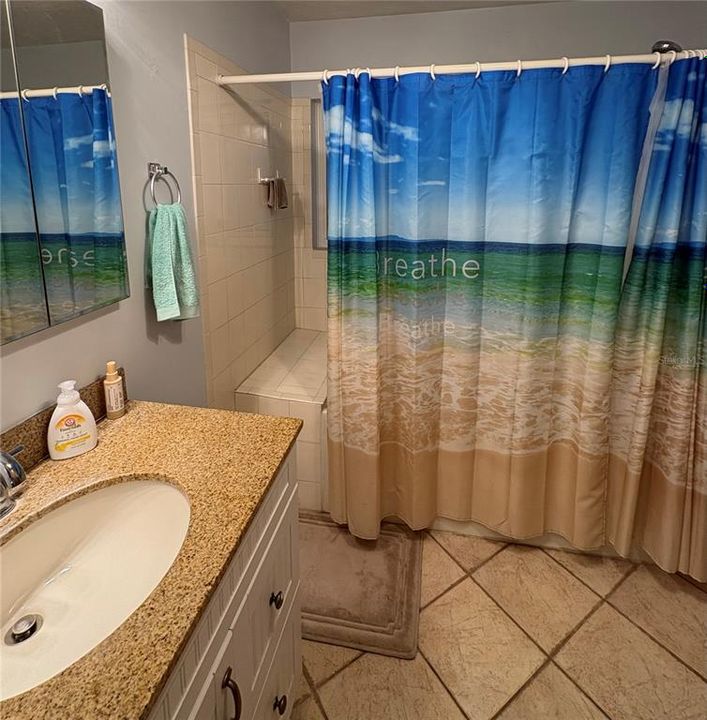 For Rent: $2,600 (3 beds, 1 baths, 1544 Square Feet)