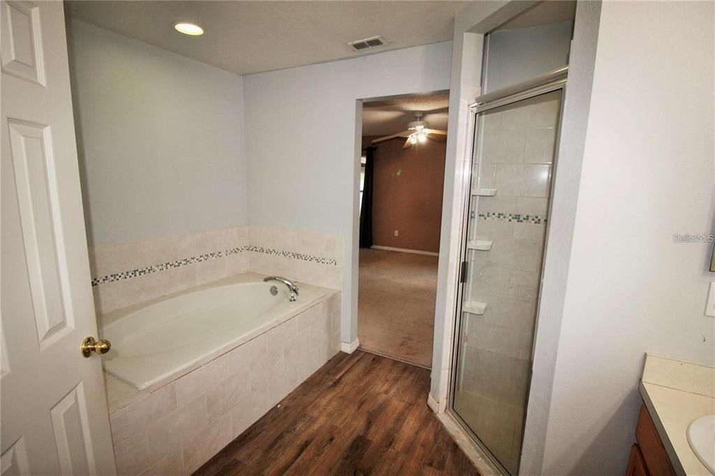En Renta: $1,850 (4 camas, 2 baños, 1820 Pies cuadrados)