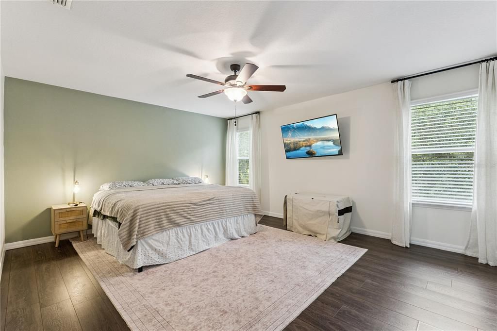 For Rent: $2,600 (3 beds, 2 baths, 1701 Square Feet)