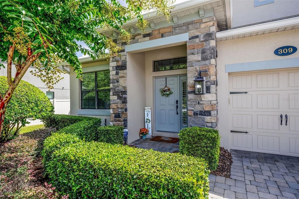 For Sale: $729,900 (5 beds, 3 baths, 2950 Square Feet)