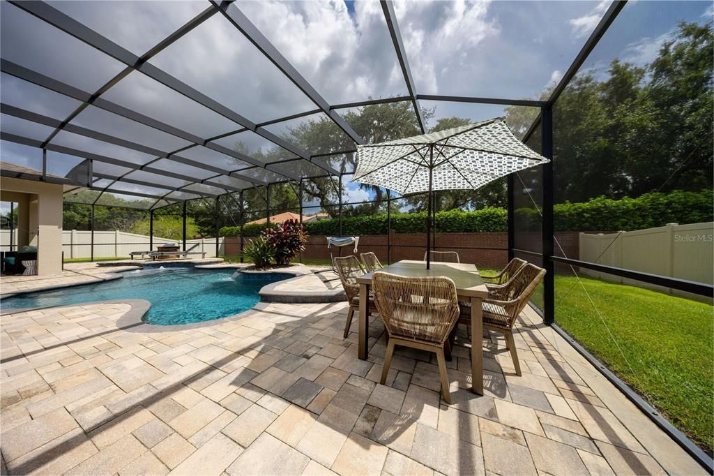 For Sale: $729,900 (5 beds, 3 baths, 2950 Square Feet)