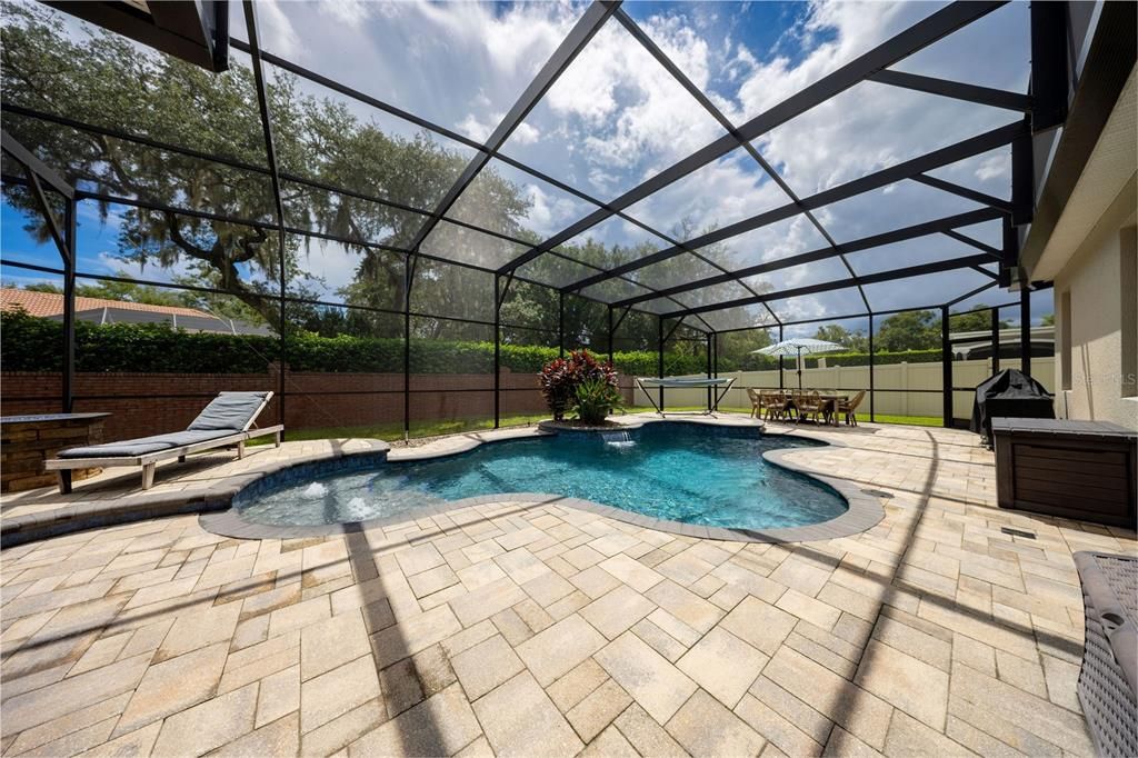 For Sale: $729,900 (5 beds, 3 baths, 2950 Square Feet)