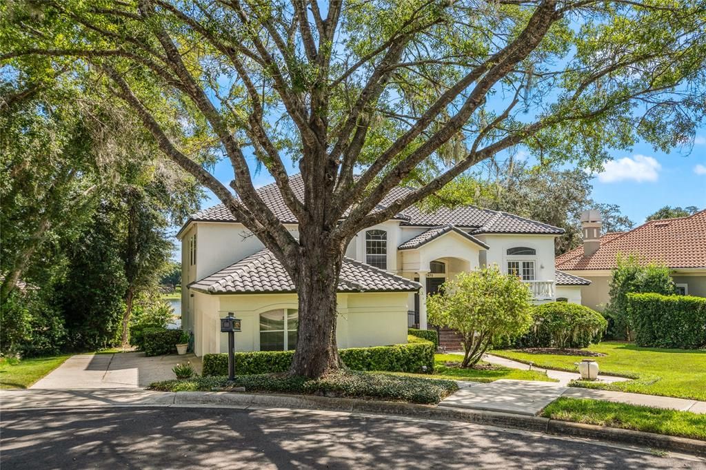 For Sale: $1,359,000 (5 beds, 4 baths, 4469 Square Feet)