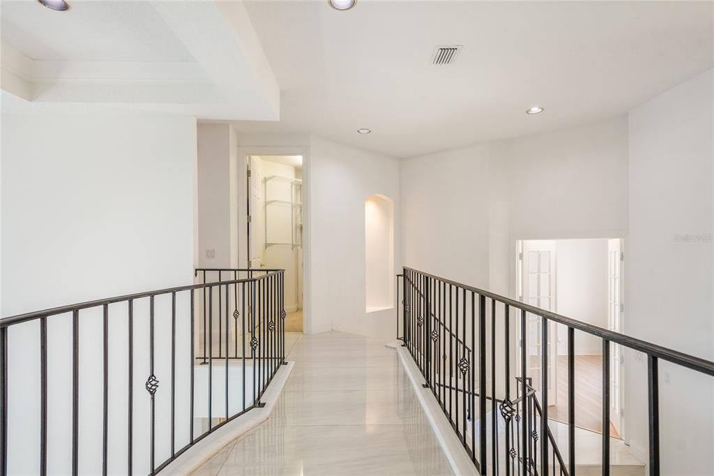 For Sale: $1,359,000 (5 beds, 4 baths, 4469 Square Feet)