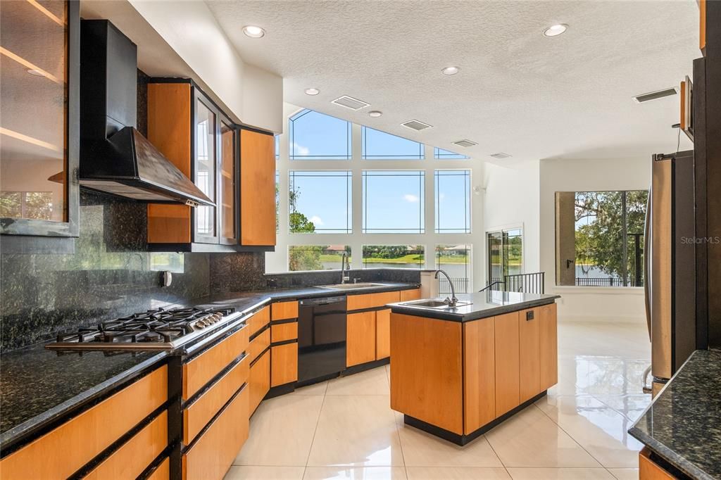 For Sale: $1,359,000 (5 beds, 4 baths, 4469 Square Feet)