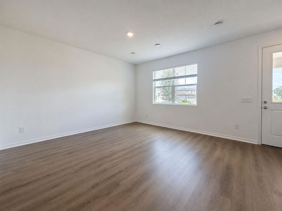 En Renta: $2,650 (3 camas, 2 baños, 1544 Pies cuadrados)