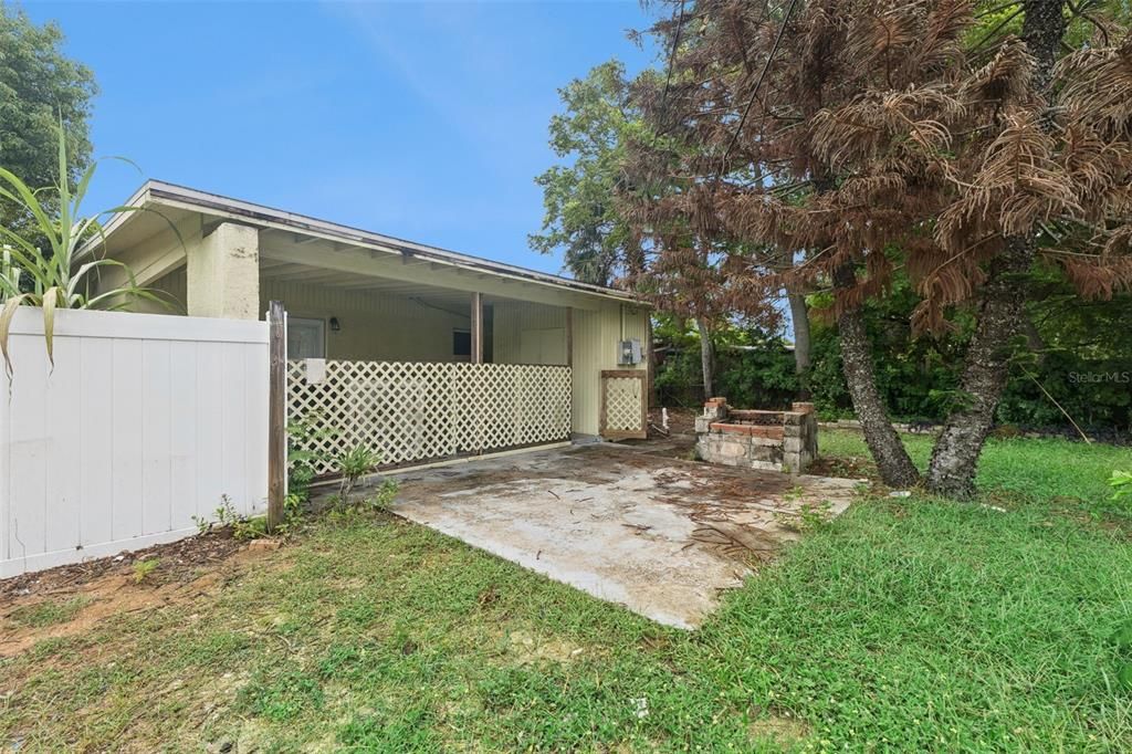 Active With Contract: $150,000 (2 beds, 1 baths, 925 Square Feet)